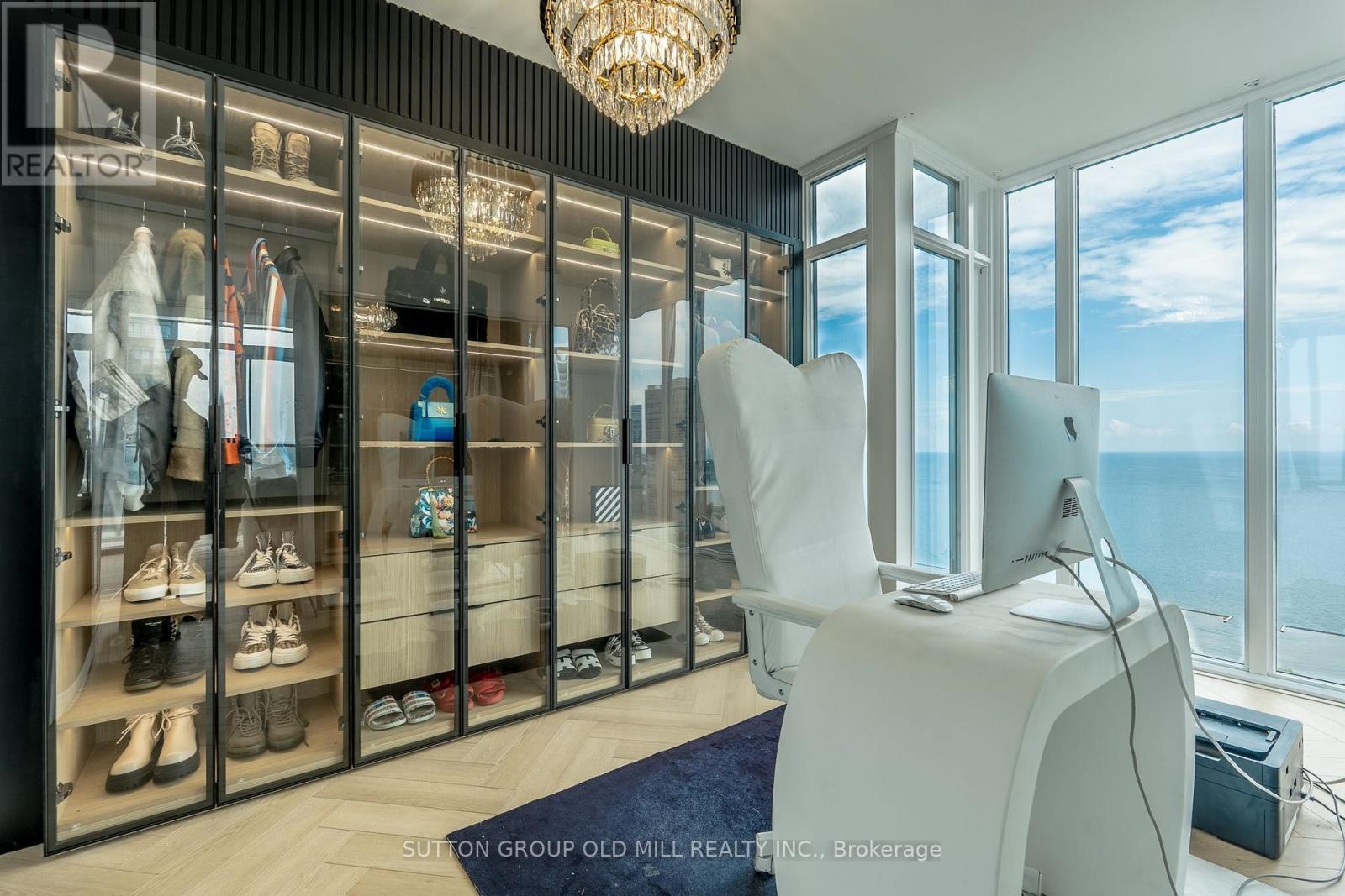 2505 - 103 The Queensway, Toronto, ON - Indoor