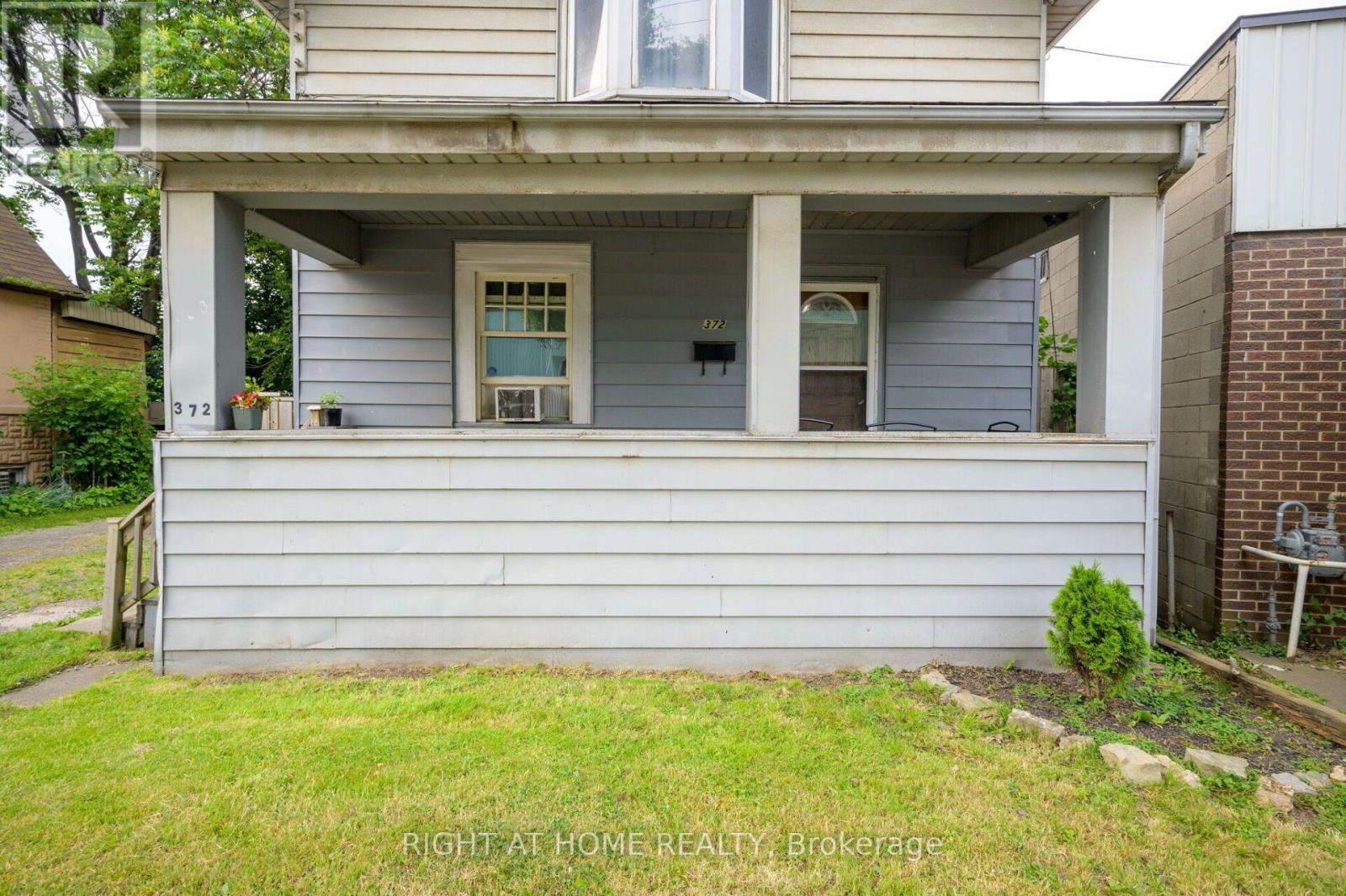 372 Beach Road, Hamilton, ON - Outdoor With Deck Patio Veranda With Exterior