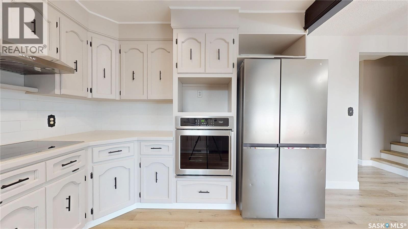 155 Wells Street, Regina, SK - Indoor Photo Showing Kitchen