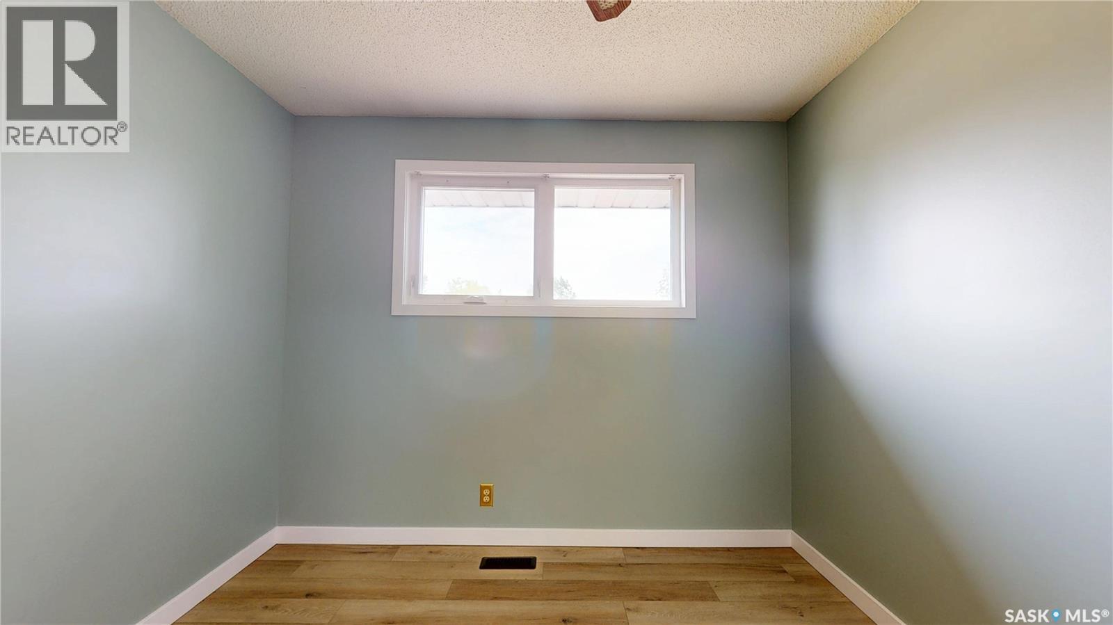 155 Wells Street, Regina, SK - Indoor Photo Showing Other Room