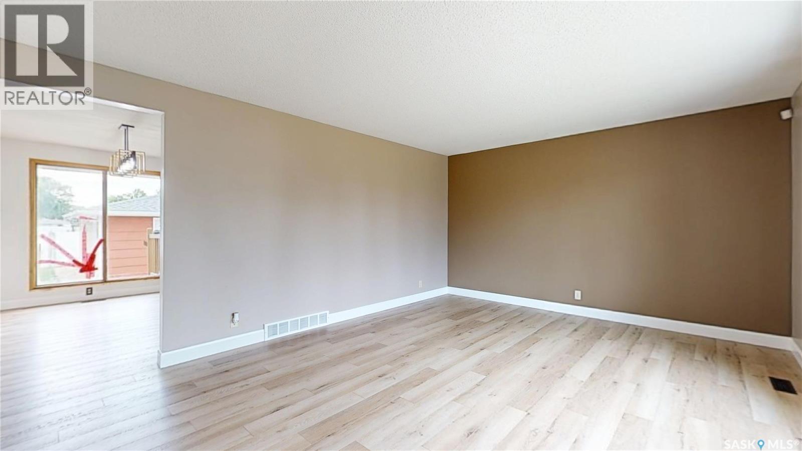 155 Wells Street, Regina, SK - Indoor Photo Showing Other Room