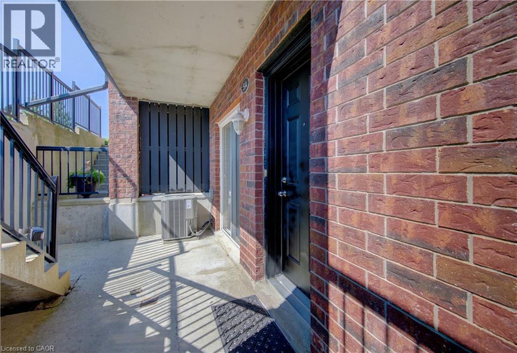 45 Cedarhill Crescent Unit# 5A, Kitchener, ON - Outdoor With Exterior