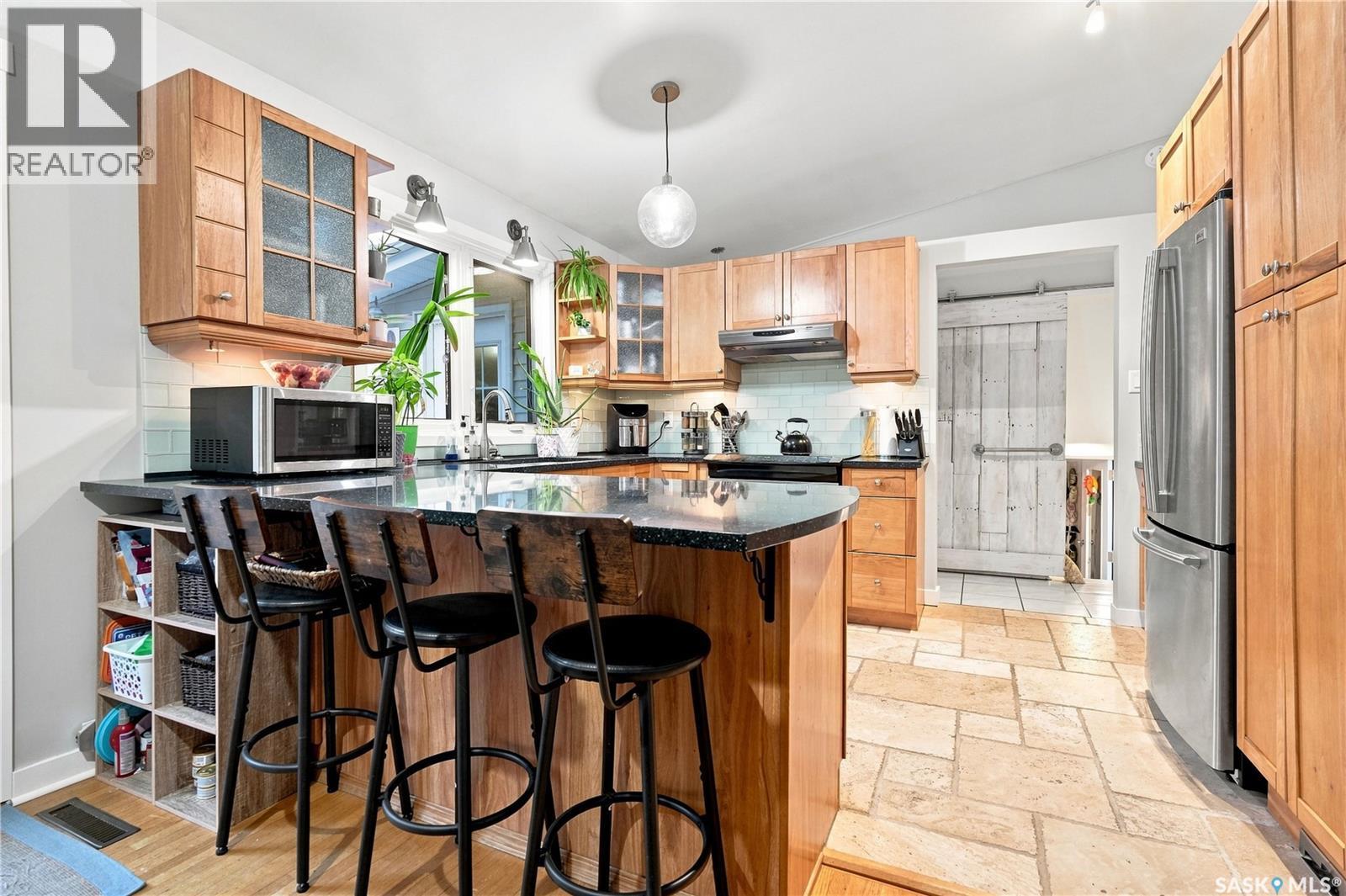 13 Anderson Avenue, Regina, SK - Indoor Photo Showing Kitchen