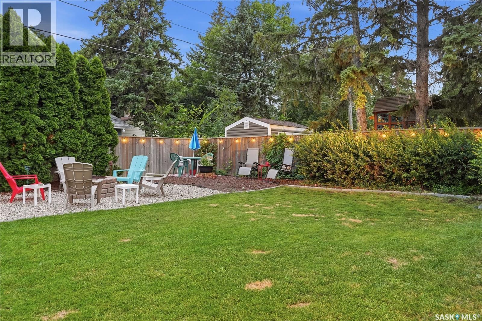 13 Anderson Avenue, Regina, SK - Outdoor