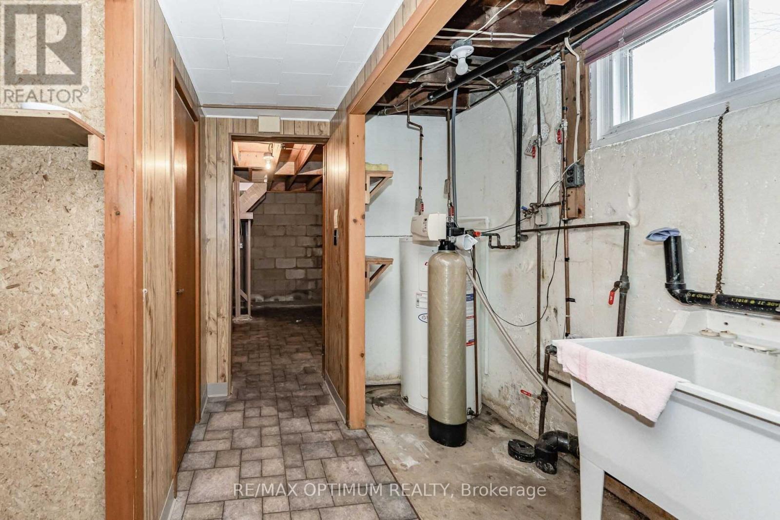 715 Main Street S, Cambridge, ON - Indoor