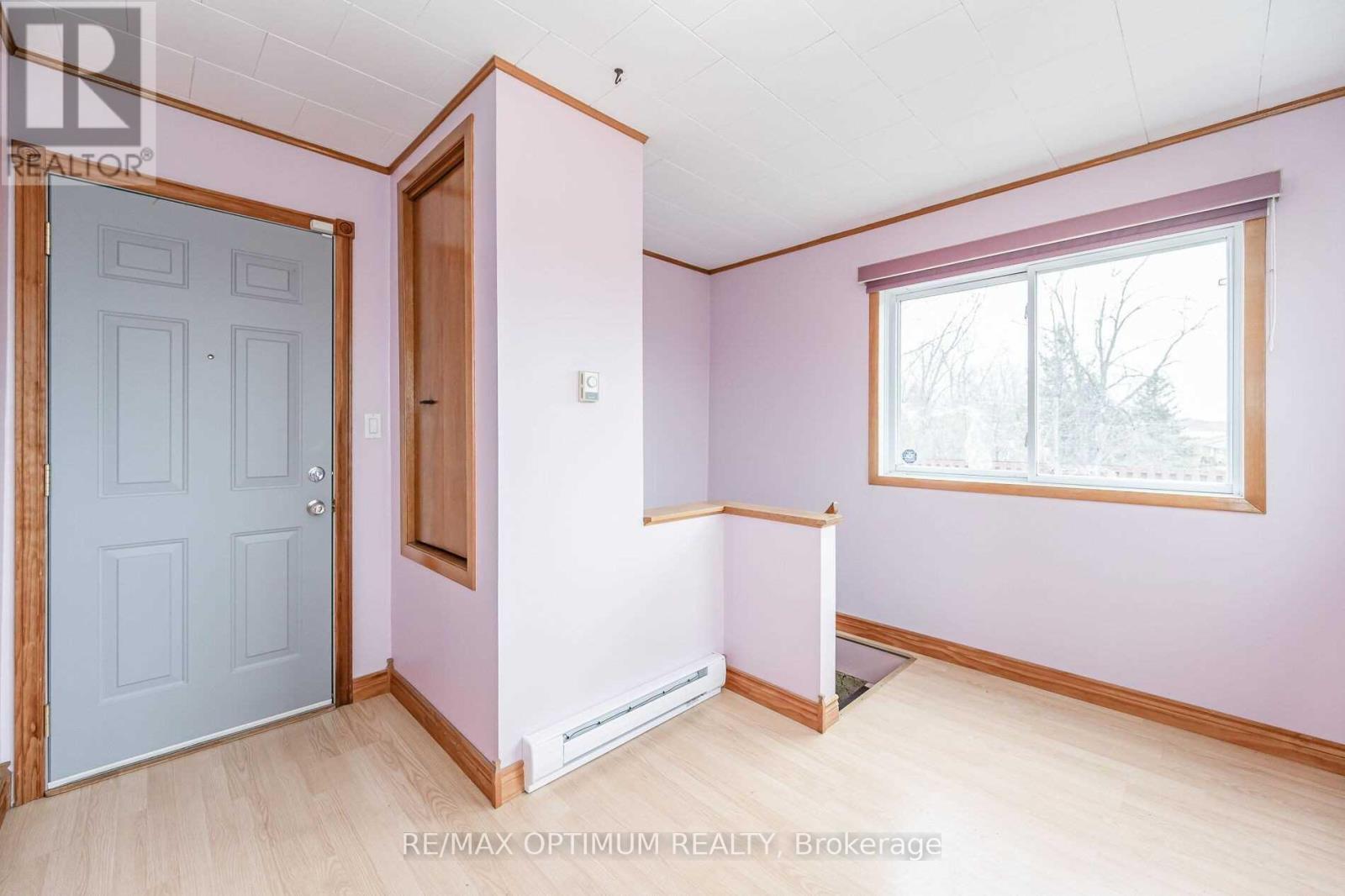 715 Main Street S, Cambridge, ON - Indoor Photo Showing Other Room