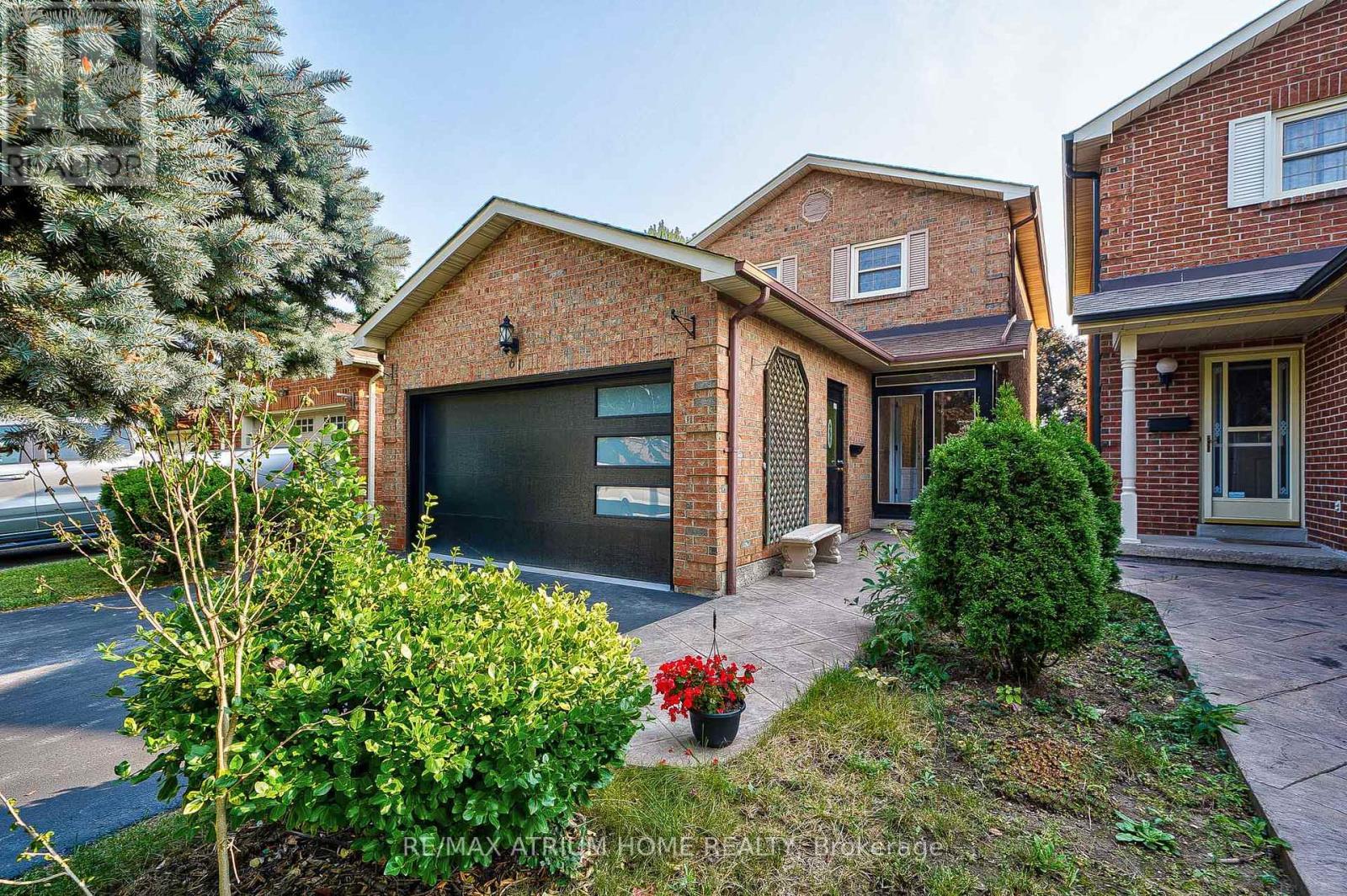 61 Trothen Circle, Markham, ON - Outdoor