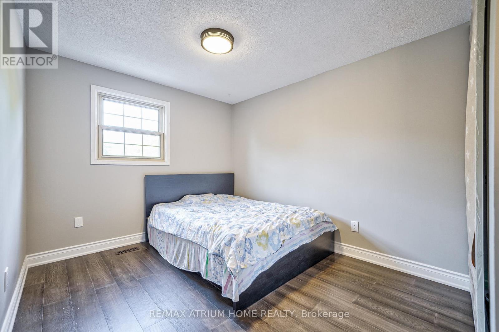61 Trothen Circle, Markham, ON - Indoor Photo Showing Bedroom
