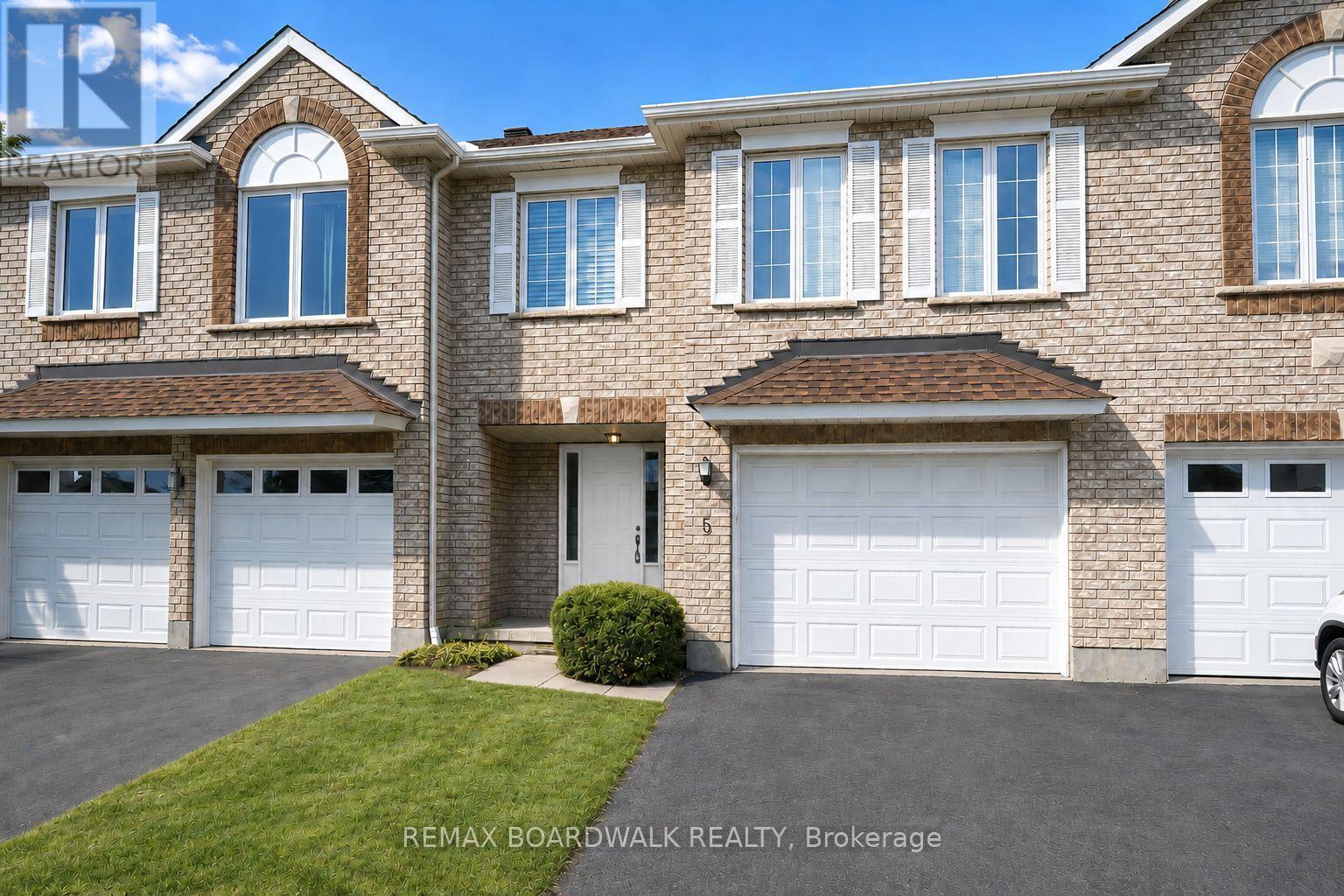 5 Maple Park Private, Ottawa, ON - Outdoor With Facade