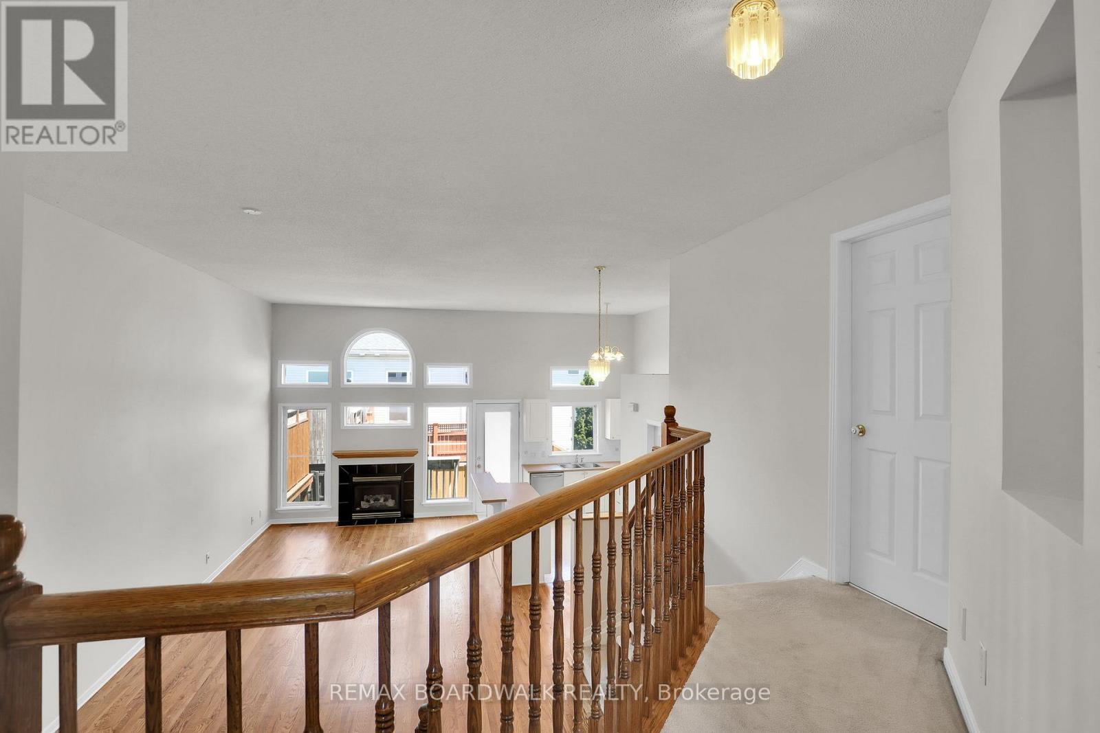 5 Maple Park Private, Ottawa, ON - Indoor Photo Showing Other Room