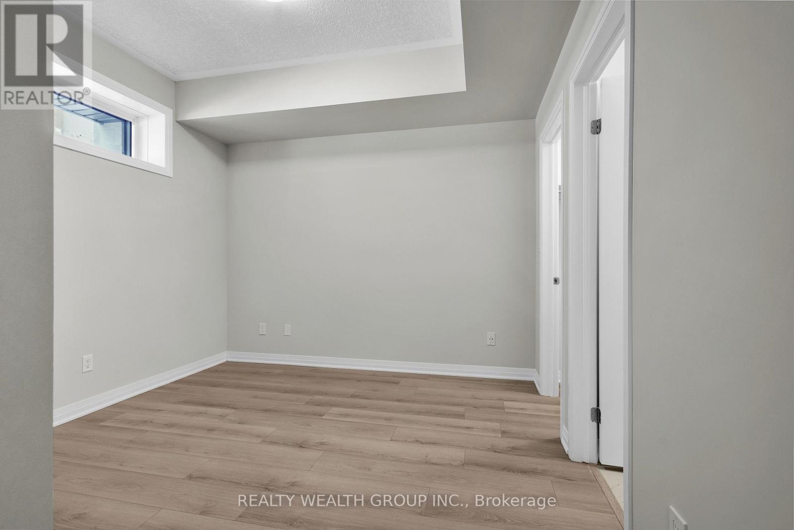 69 - 25 Isherwood Avenue N, Cambridge, ON - Indoor Photo Showing Other Room