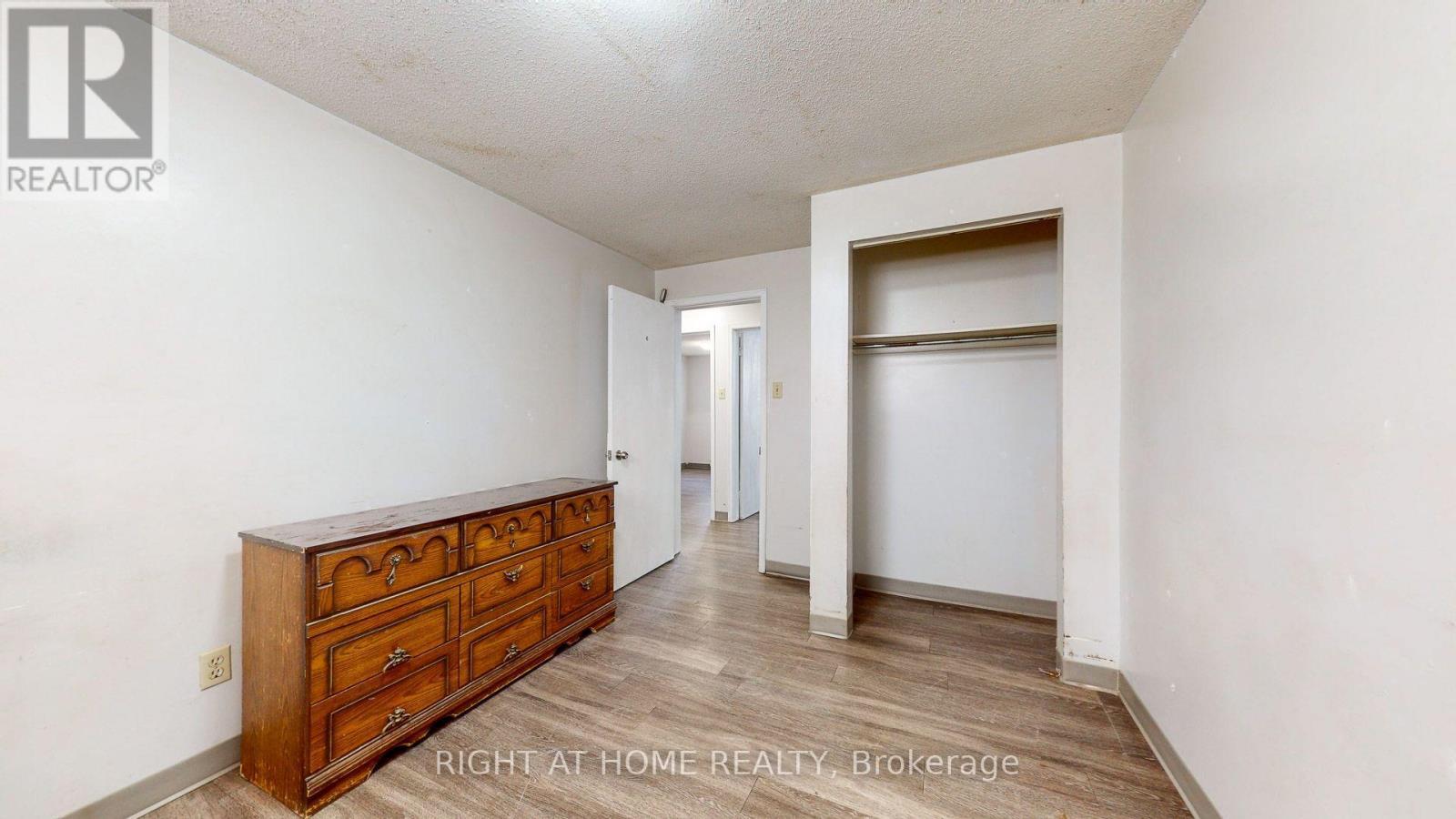 379 Erb Street W, Waterloo, ON - Indoor Photo Showing Other Room