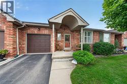 21 TWENTYPLACE Boulevard Hamilton, ON L0R 1W0