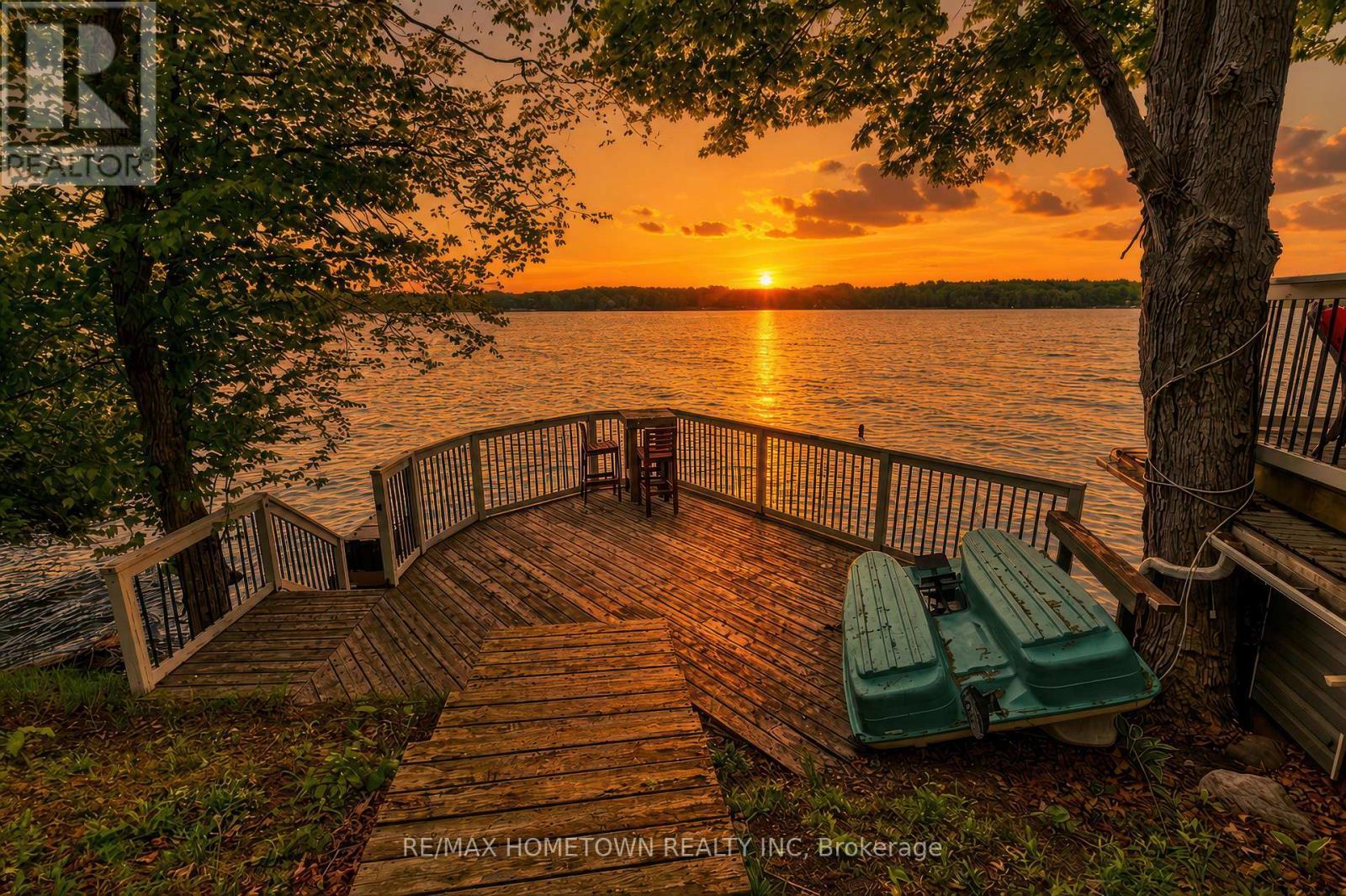 Gorgeous sunset view - 66 Scott Lane, Rideau Lakes, ON - Outdoor