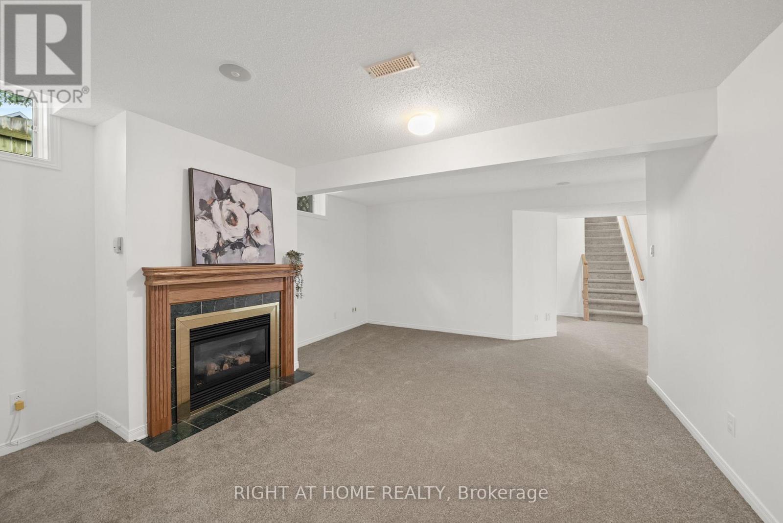 120 Grandpark Circle, Ottawa, ON - Indoor With Fireplace