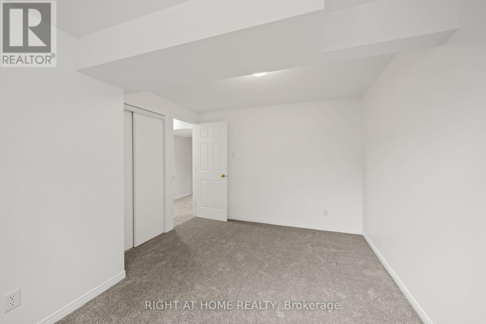 Lower Bonus Room - 120 Grandpark Circle, Ottawa, ON - Indoor Photo Showing Other Room