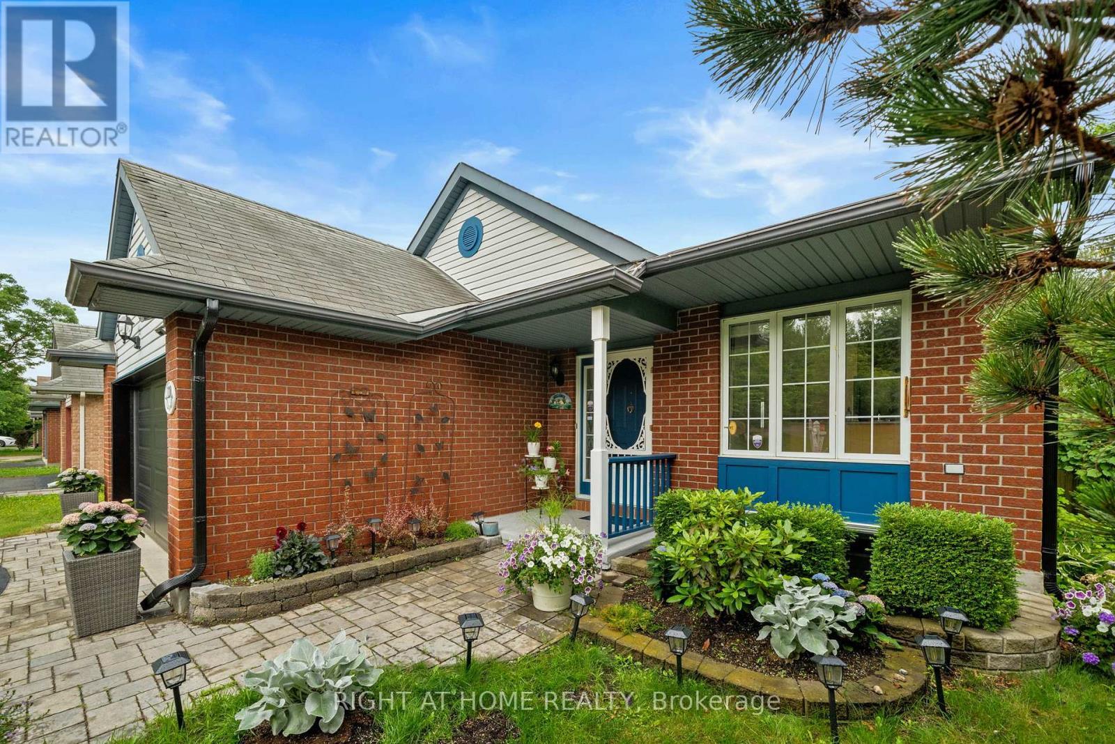 120 Grandpark Circle, Ottawa, ON - Outdoor