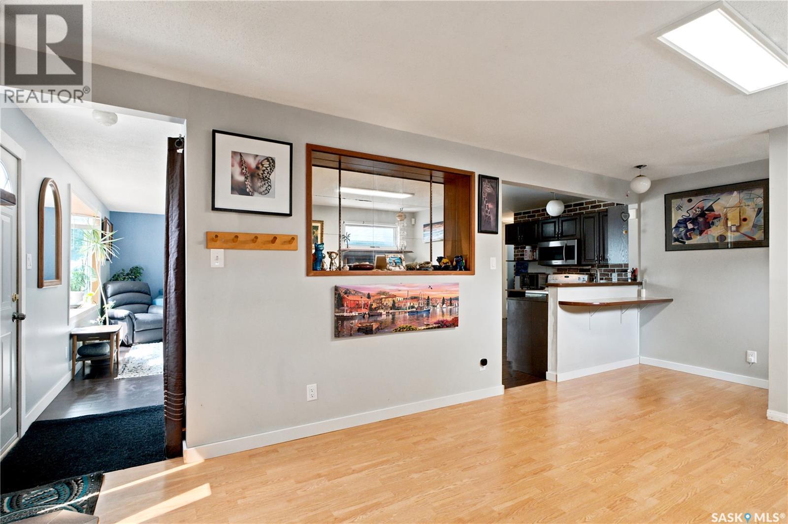 310 Douglas Crescent, Saskatoon, SK - Indoor