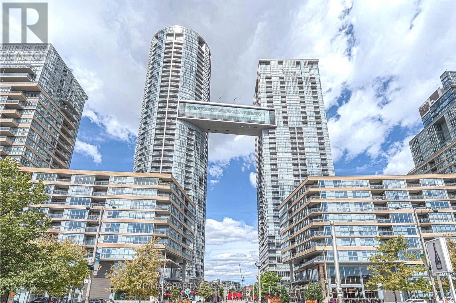 1806 - 15 Iceboat Terrace, Toronto, ON - Outdoor With Facade