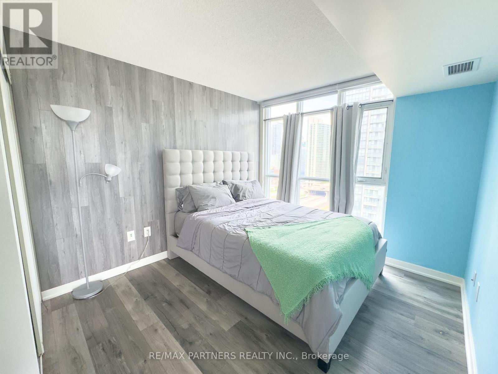 1806 - 15 Iceboat Terrace, Toronto, ON - Indoor Photo Showing Bedroom
