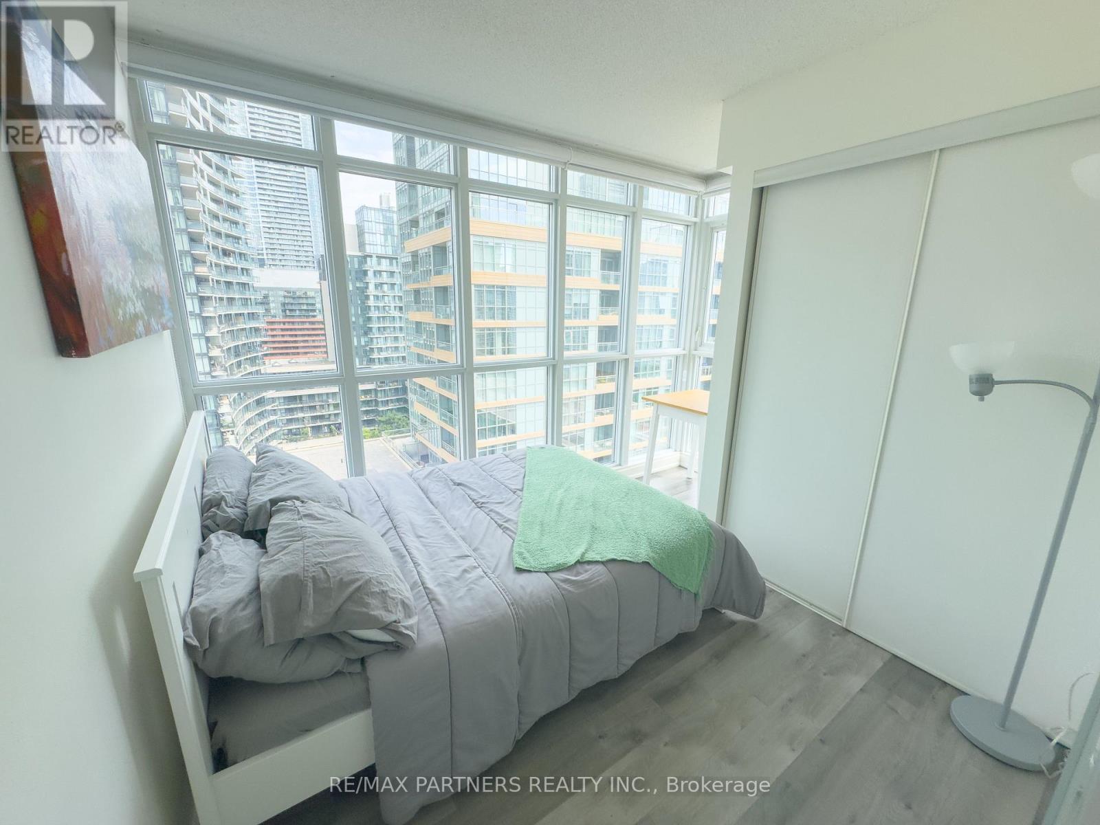 1806 - 15 Iceboat Terrace, Toronto, ON - Indoor Photo Showing Bedroom