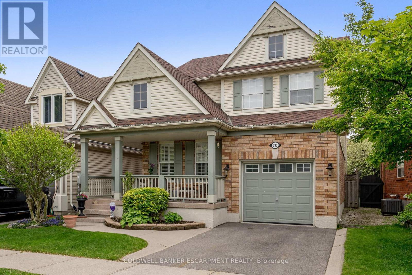 593 Caverhill Crescent, Milton, ON - Outdoor With Deck Patio Veranda With Facade