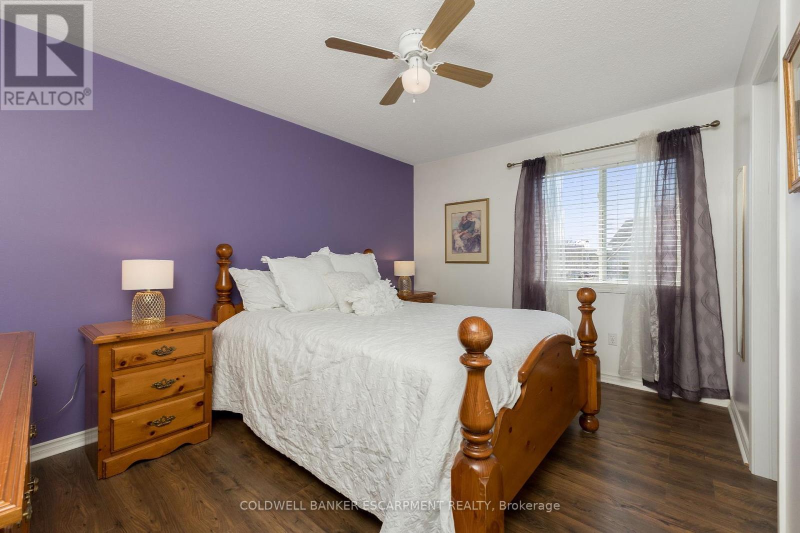 593 Caverhill Crescent, Milton, ON - Indoor Photo Showing Bedroom