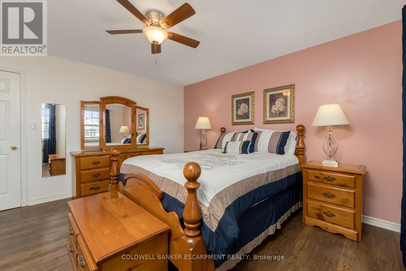 593 Caverhill Crescent, Milton, ON - Indoor Photo Showing Bedroom