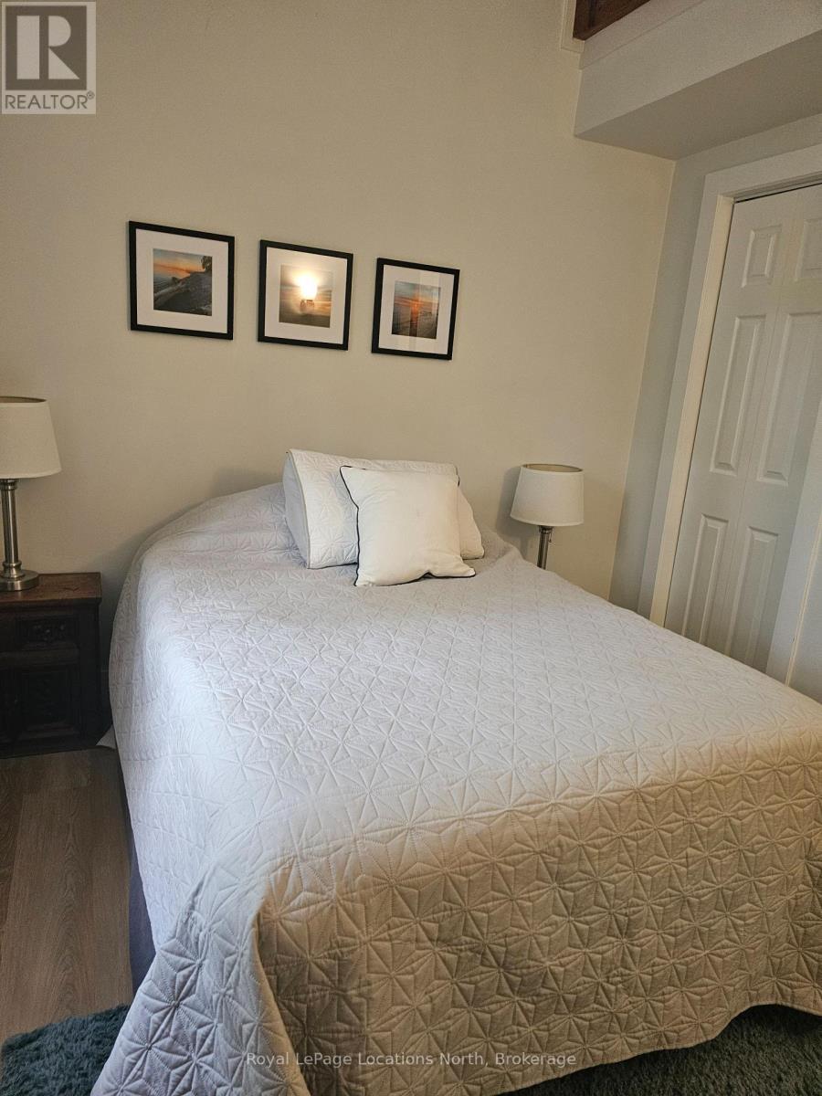 1204 Tiny Beaches Road North Road N, Tiny, ON - Indoor Photo Showing Bedroom