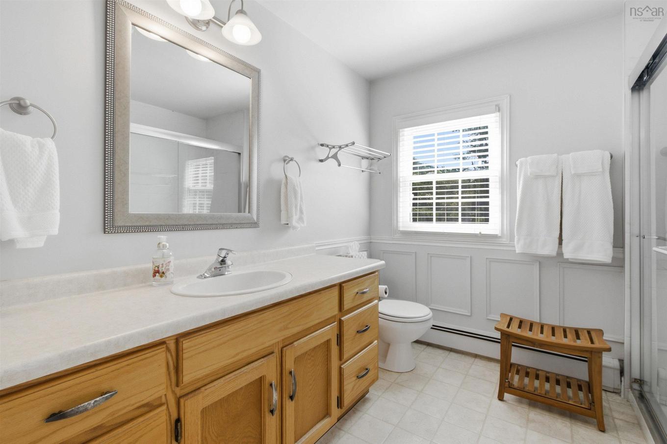 8 Lakeview Drive, Windsor, NS - Indoor Photo Showing Bathroom