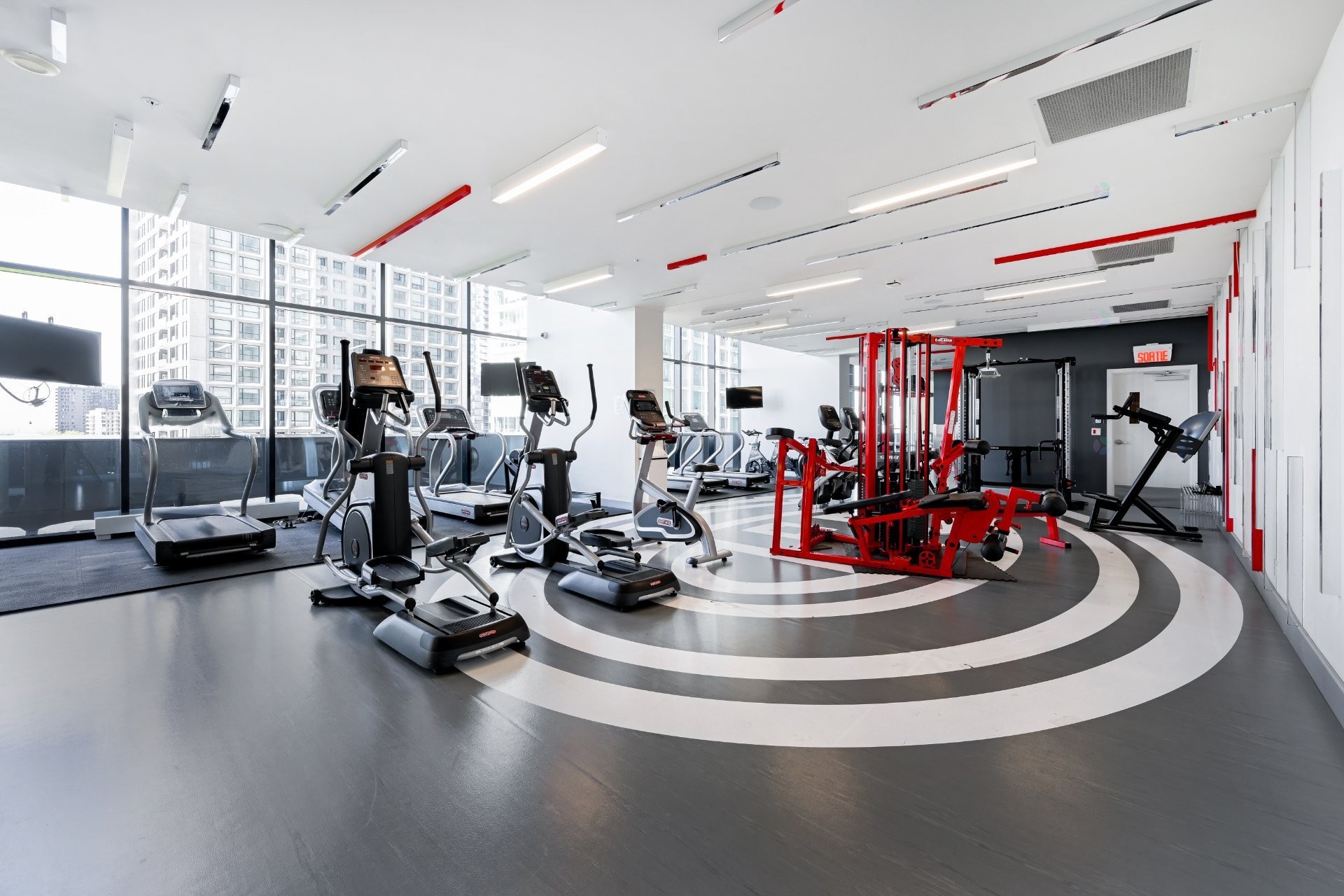 Salle d'exercice - 4416-1288 Av. Des Canadiens-De-Montréal, Montréal (Ville-Marie), QC - Indoor Photo Showing Gym Room