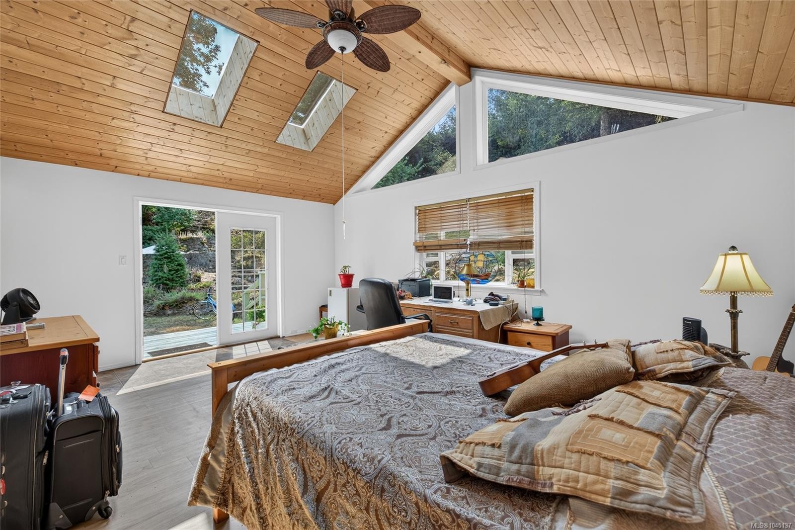 211 Quarry Dr, Salt Spring, BC