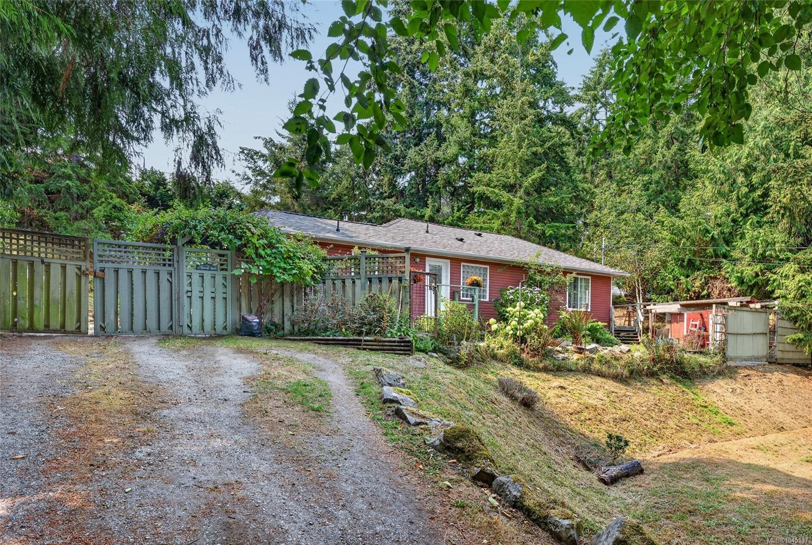 211 Quarry Dr, Salt Spring, BC