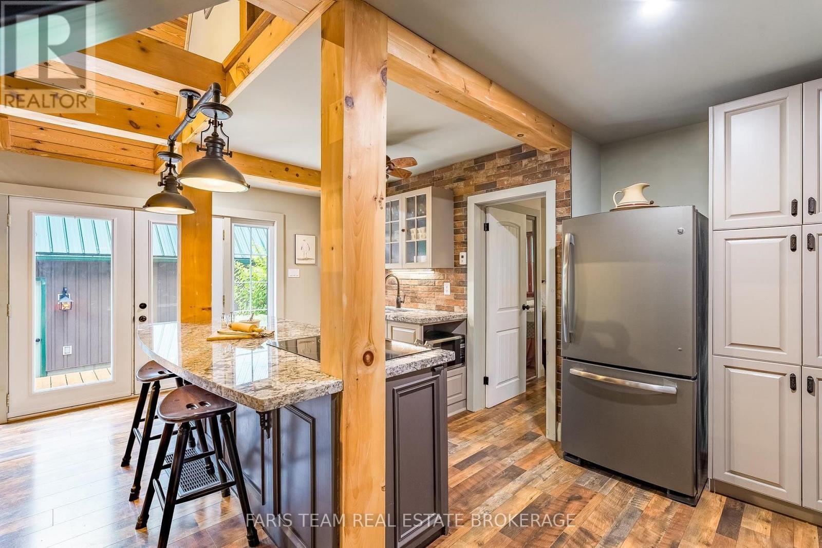 7353 Davy Drive, Ramara, ON - Indoor Photo Showing Other Room