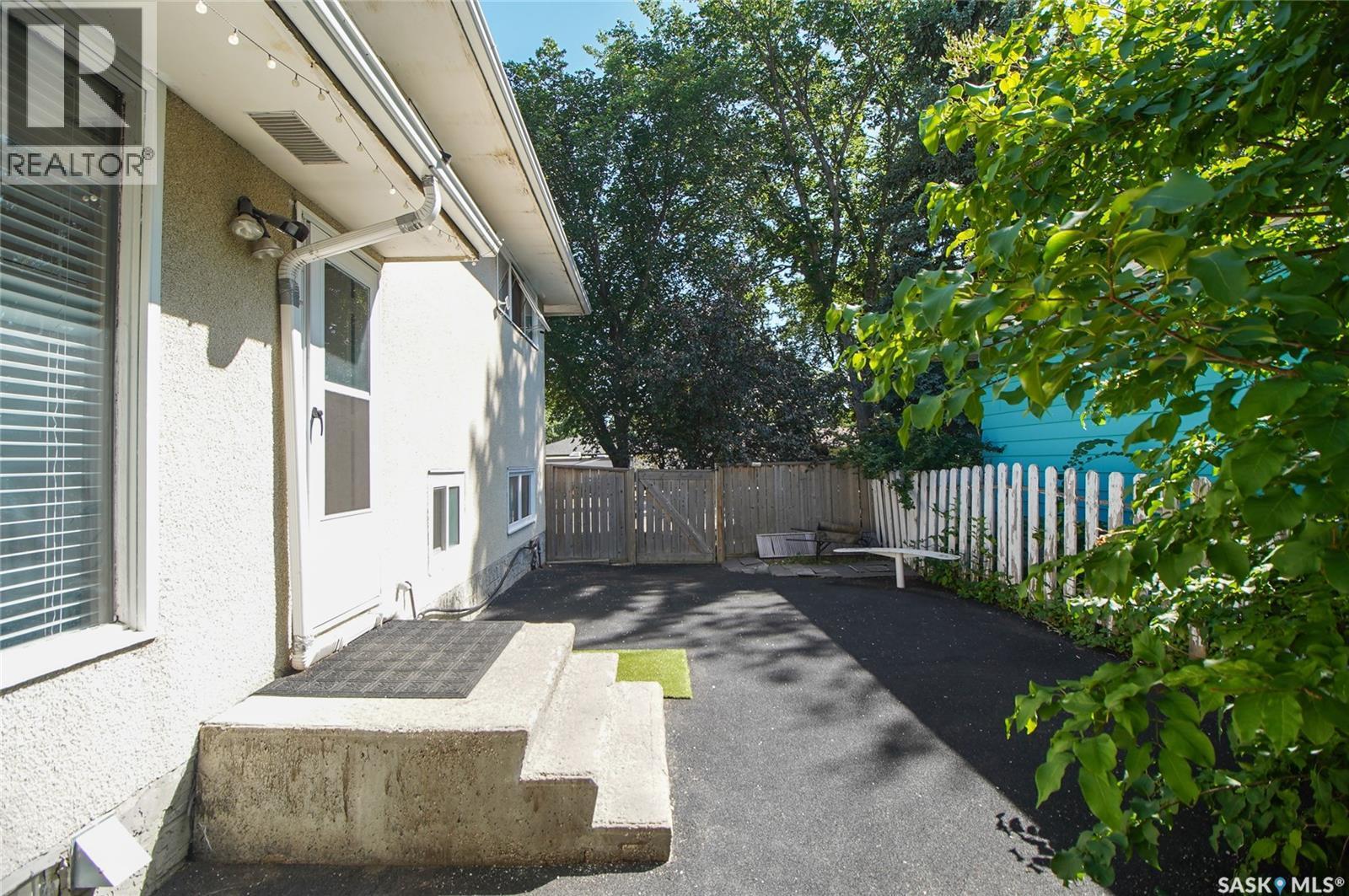 18 Kyle Street, Regina, SK - Outdoor
