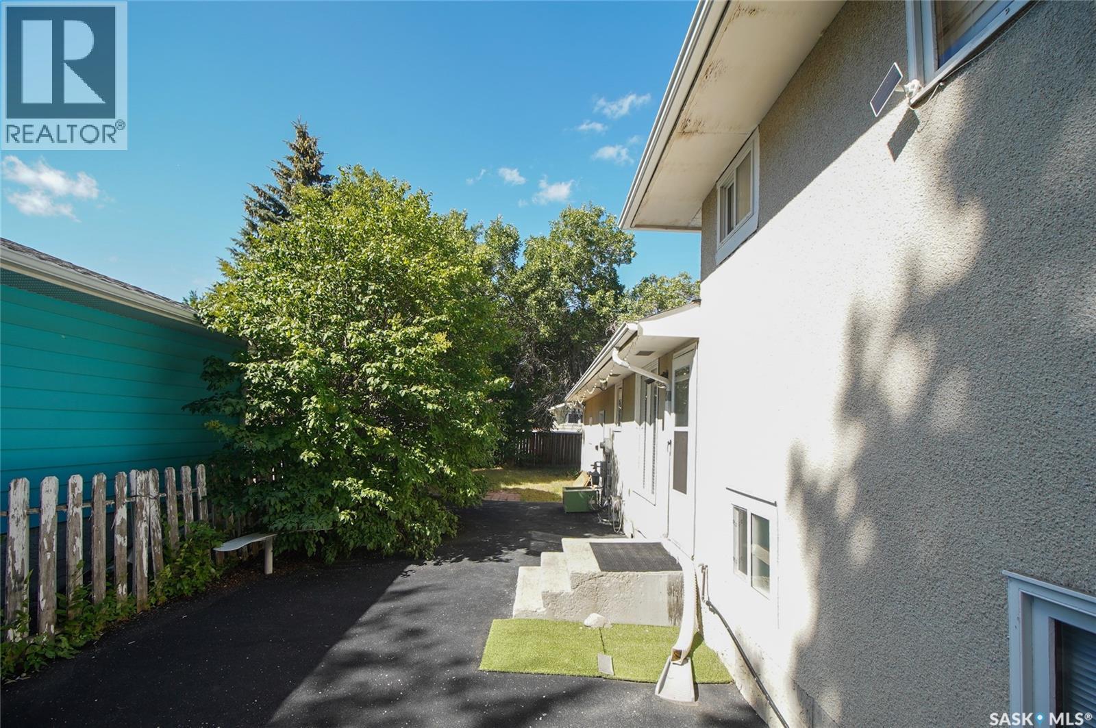 18 Kyle Street, Regina, SK - Outdoor