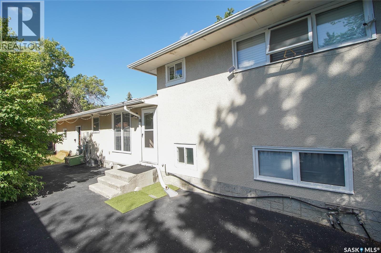 18 Kyle Street, Regina, SK - Outdoor