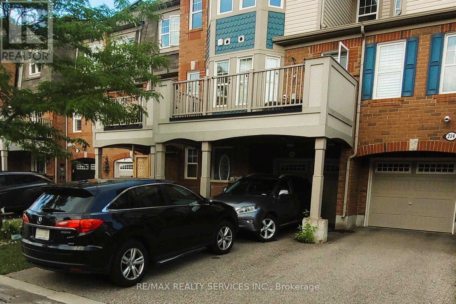 222 Mortimer Crescent, Milton, ON - Outdoor With Balcony