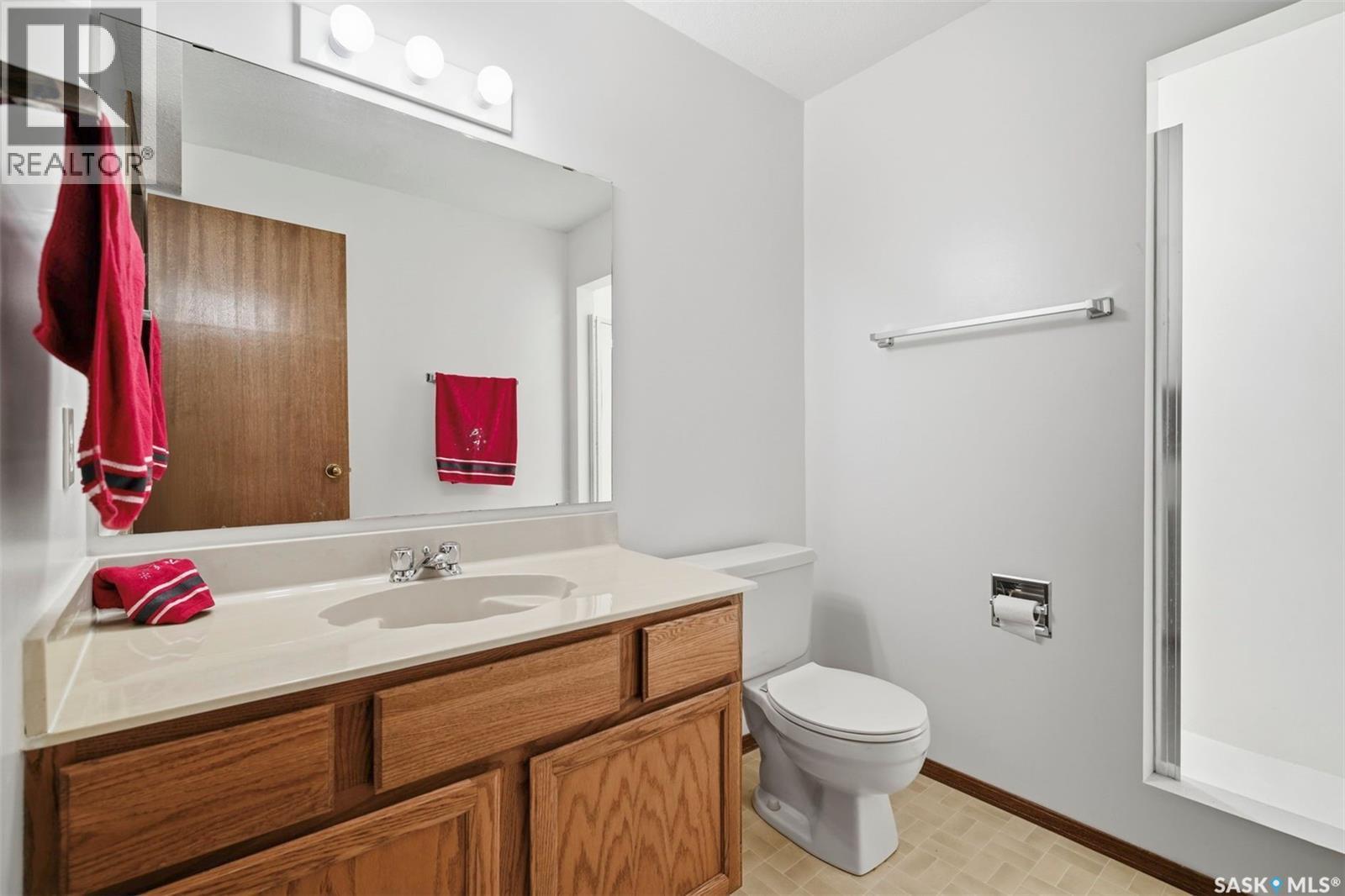 139 Wright Crescent, Biggar, SK - Indoor Photo Showing Bathroom