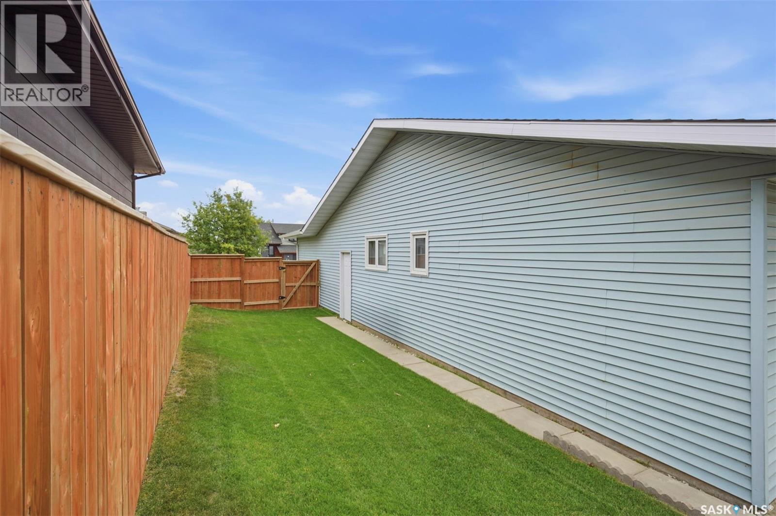 139 Wright Crescent, Biggar, SK - Outdoor