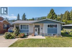 1684 RIDGEWOOD Drive Castlegar, BC V1N 2L7