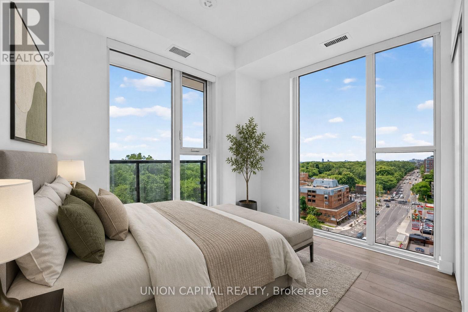 910 - 1660 Bloor Street W, Toronto, ON - Indoor Photo Showing Bedroom