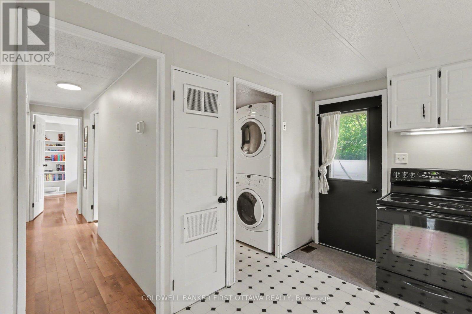 17 Bridle Path, Rideau Lakes, ON