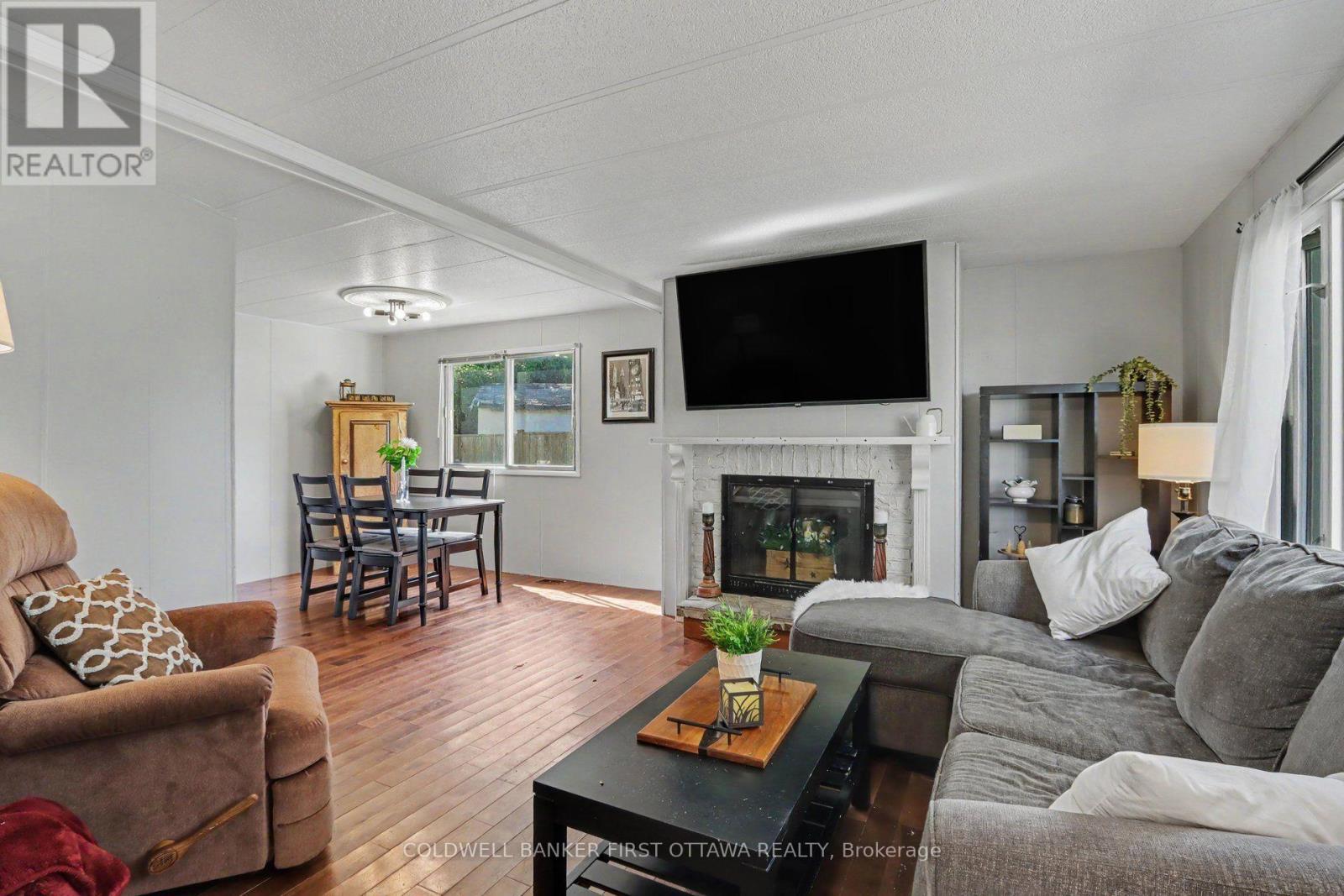 17 Bridle Path, Rideau Lakes, ON