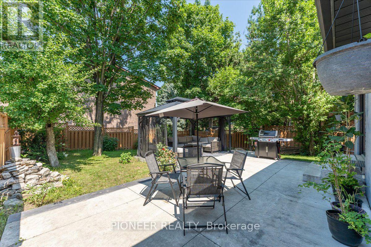 6452 Eastridge Road, Mississauga, ON - Outdoor With Deck Patio Veranda