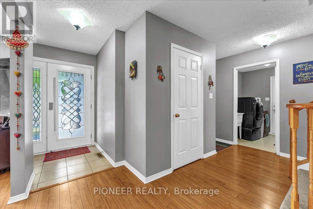 6452 Eastridge Road, Mississauga, ON - Indoor Photo Showing Other Room