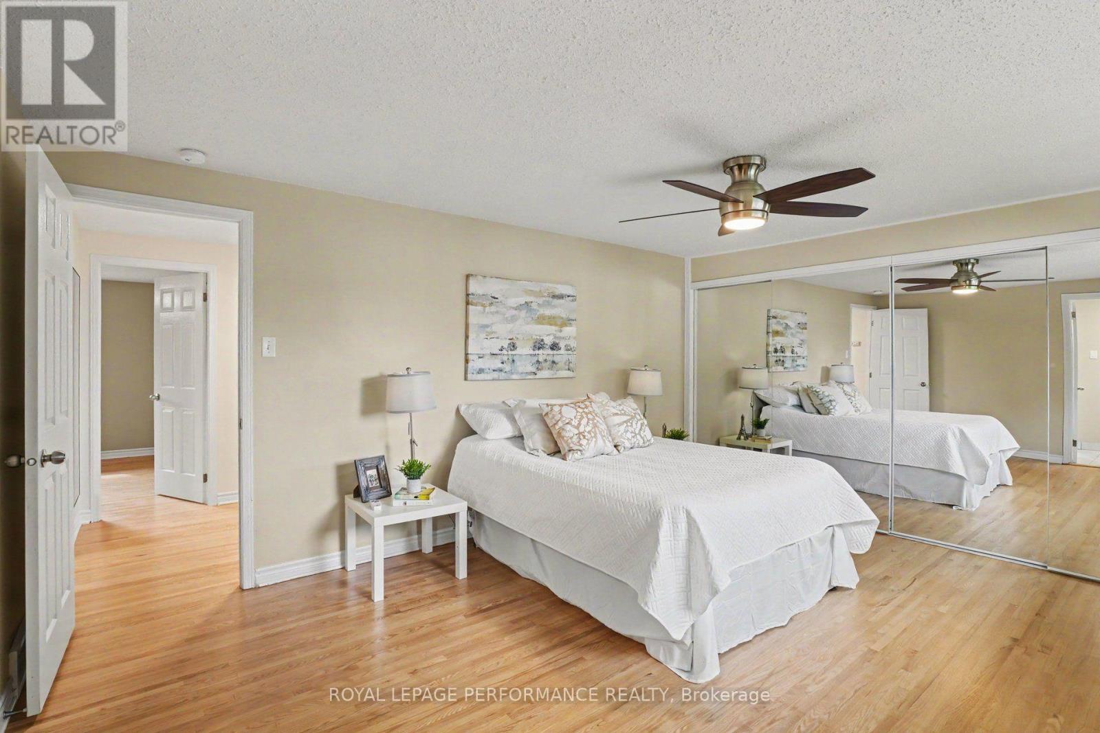 13 Centrepark Drive, Ottawa, ON - Indoor Photo Showing Bedroom