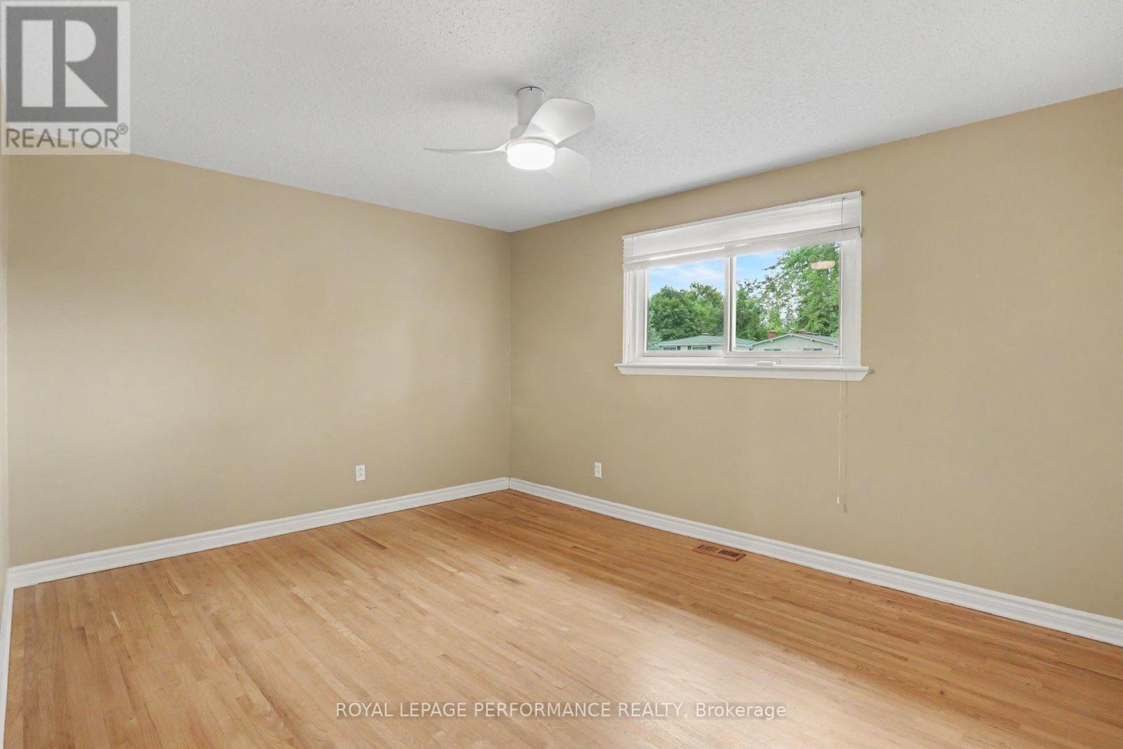 13 Centrepark Drive, Ottawa, ON - Indoor Photo Showing Other Room