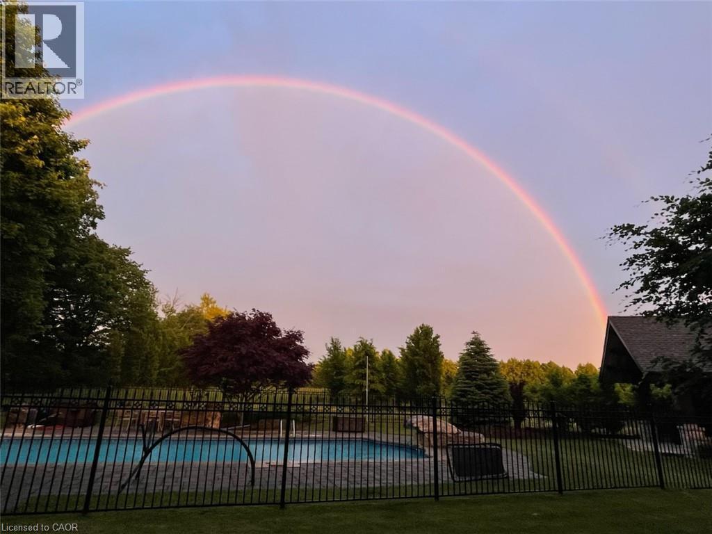 314 7Th Concession Road E, Flamborough, ON - Outdoor With In Ground Pool