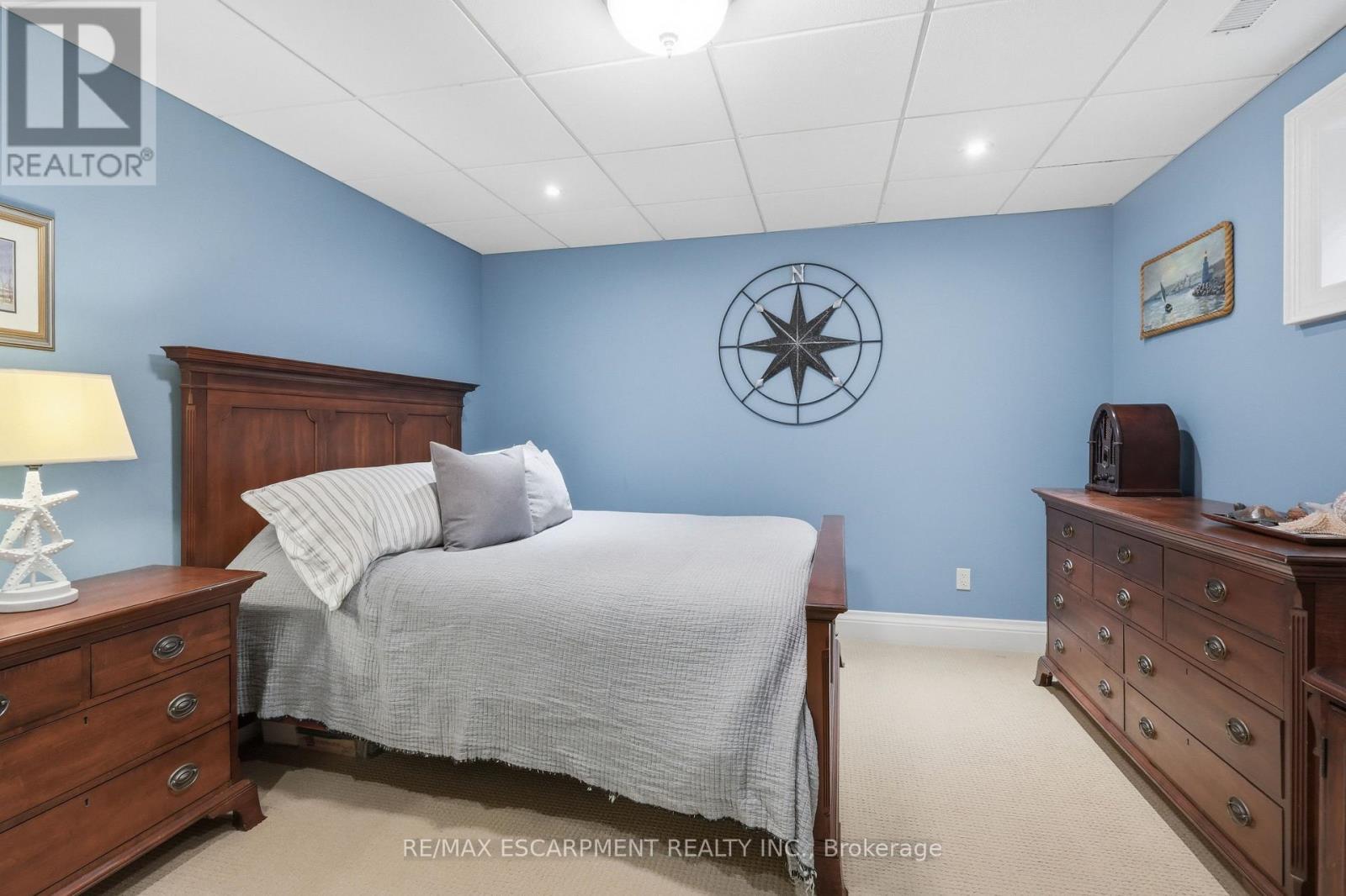 314 7Th Concession Road E, Hamilton, ON - Indoor Photo Showing Bedroom